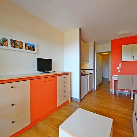 1m C8 250 - 391la * Saint-Raphaël
