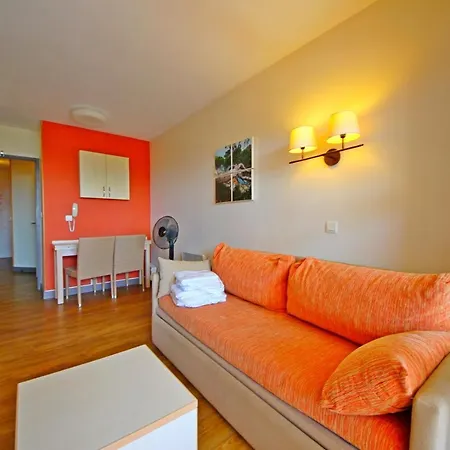 Apartment 1m C8 250 - 391la *