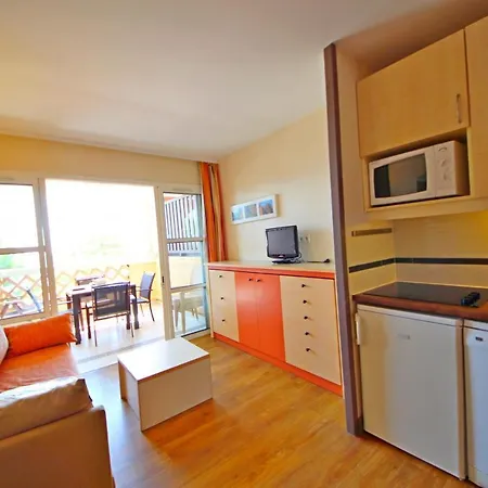 1m C8 250 - 391la * Saint-Raphael (Var)