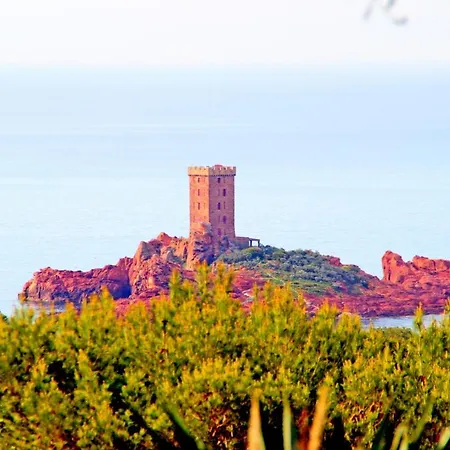 1m C8 250 - 391la * Saint-Raphael (Var)